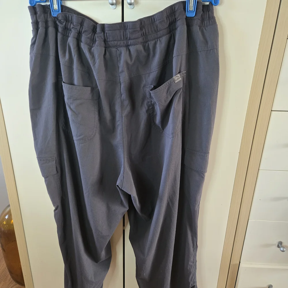 L.L. Bean Plus Size Elastic Waist Pants in Charcoal - Picture 4 of 6